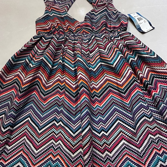 NWT Roxy Multicolor Chevron Dress, Large - Picture 2 of 9